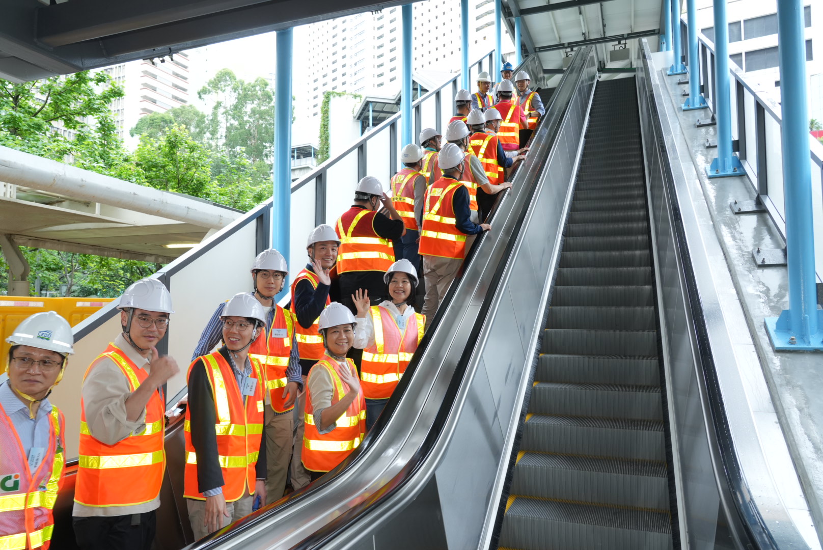 The promotional video “EL1 and EL2 Escalator System“ has now been released on the ARQ web site.