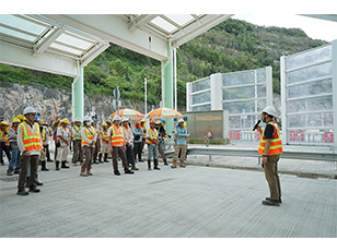 11th July 2023 Life First 2023 - Mr. LEUNG Chi Foon, Chief Engineer of CEDD/EDO urged the contractor’s management and supervisors to step up safety measures to ensure the occupational safety and health, including the conduct of risk assessment for work processes, and devising appropriate systems of work and provision of suitable personal protective equipment